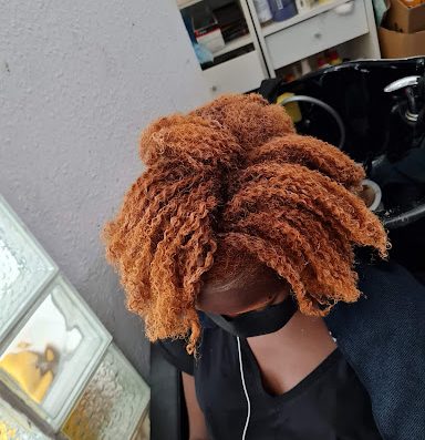 Découvrez Mayika Coiffure