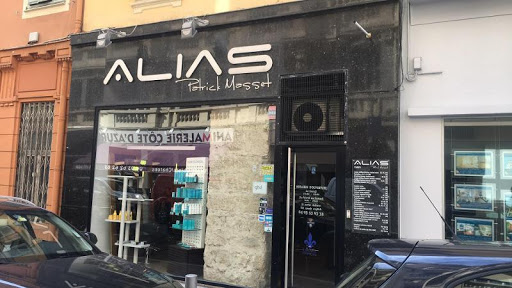 Coiffeur styliste visagiste - Alias : salon de coiffure et relooking