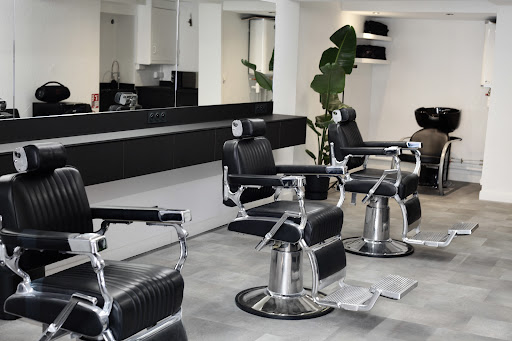 Coiffeur pour homme & barbier