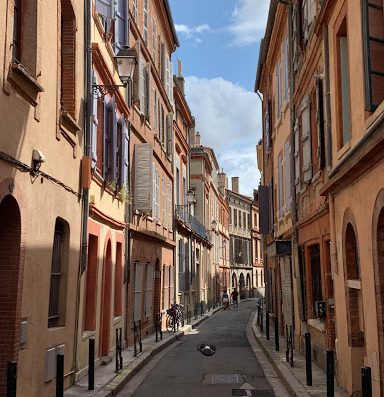 Aborigin est un salon de coiffure et coloration bio et végétale à Toulouse. Pour les hommes