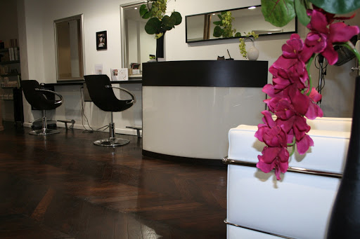 Eglantine FABRE Coiffure et Beauté  PARIS 75009 salon de coiffure partenaire hairword.com