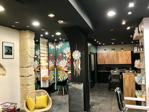 En plein centre de Montpellier - Salon de coiffure à l'écoute de votre bien-être dans un cadre zen et relaxant pour Elle et Lui. Par Michael et Mikal.